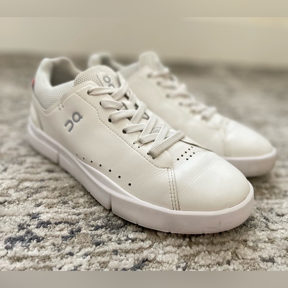 On Cloud The Roger Advantage White Leather Running Athletic Casual Shoes Size 7 - Picture 14 of 15